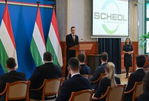 Szijjártó Péter: a Schedl 40 milliárd forintos beruházása nyomán 160 új munkahely jön létre Debrecenben és Kecskeméten