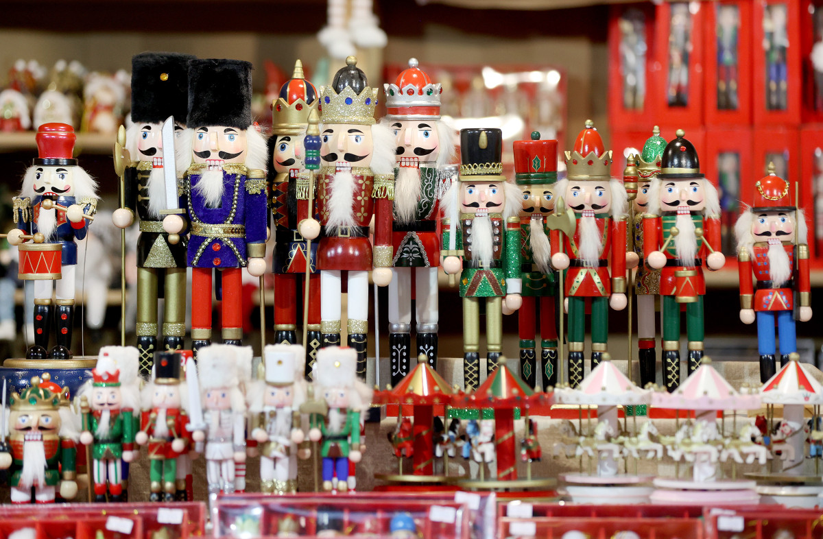 Szeged, Dóm tér, karácsonyi vásár, karácsonyi fények, ünnep, advent, karácsony, ajándék